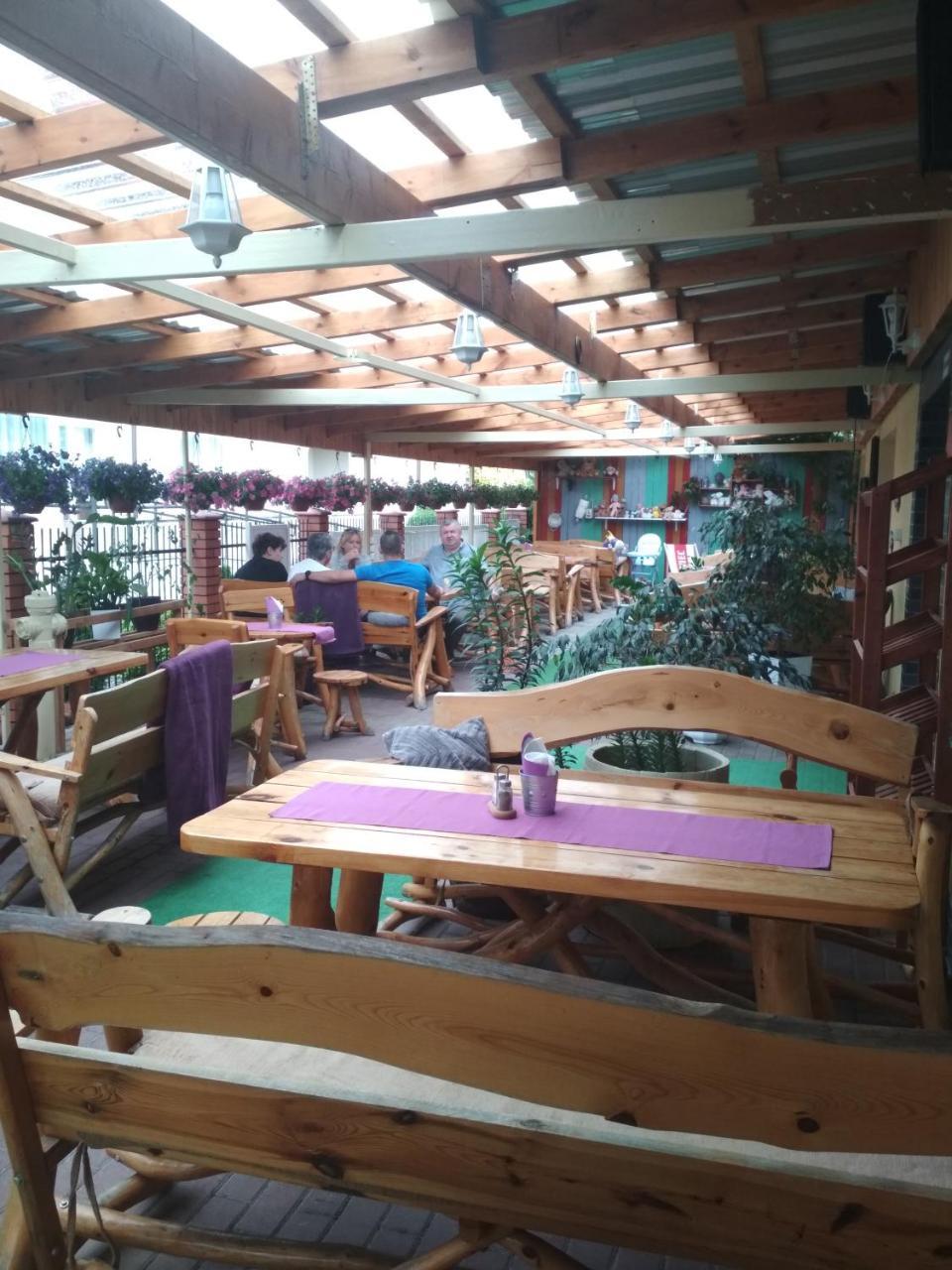 Pensjonat I Restauracja U Zdzicha Rowy (Pomerania) Exterior foto